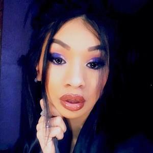 Meet your Posher, Daysi